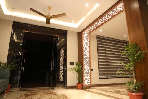 elight inn hotel