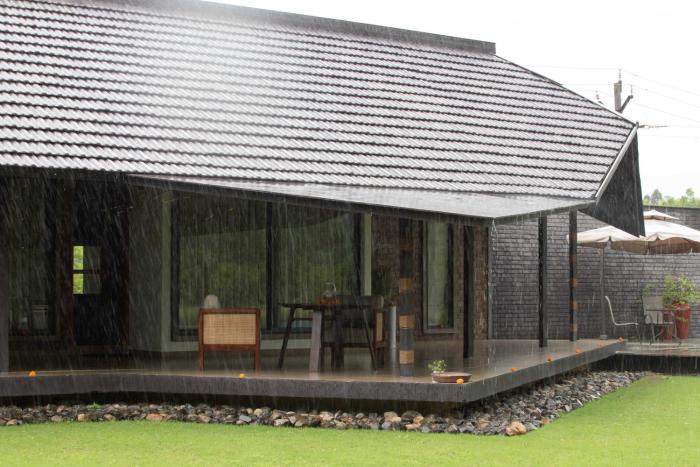 the deck forest retreat