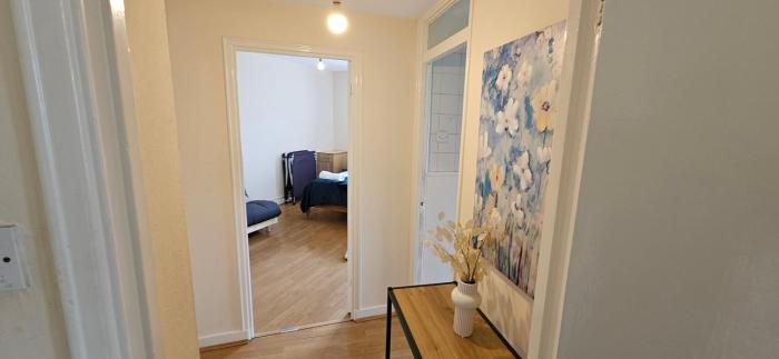 elegant 1 bed flat sleeps 5 london nw6 5 mins to jubilee bakerloo and overground lines