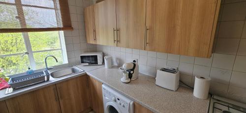 elegant 1 bed flat sleeps 5 london nw6 5 mins to jubilee bakerloo and overground lines