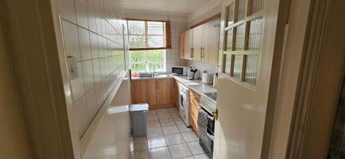 elegant 1 bed flat sleeps 5 london nw6 5 mins to jubilee bakerloo and overground lines