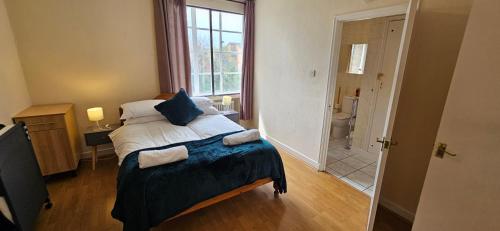 elegant 1 bed flat sleeps 5 london nw6 5 mins to jubilee bakerloo and overground lines