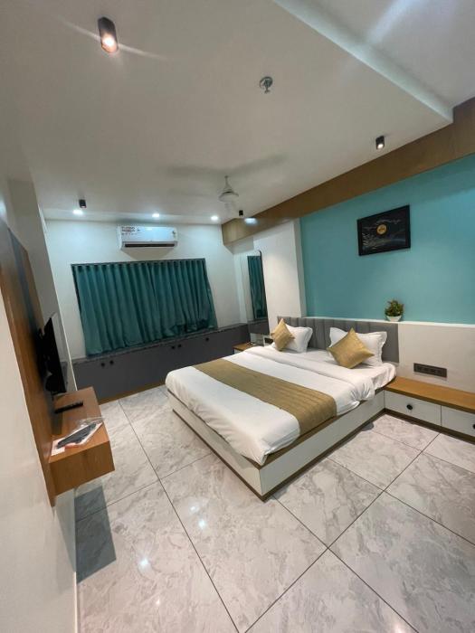 hotel konark by g l group