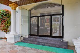 super townhouse oak sri mahadeshwara convention centre formerly shri aprameya resort