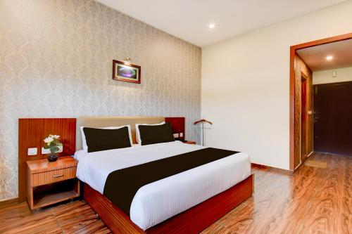 super townhouse oak sri mahadeshwara convention centre formerly shri aprameya resort