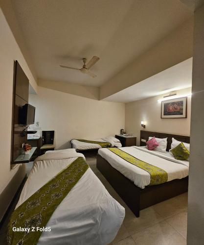 amman hotel agra