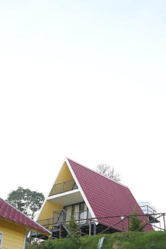 Cloudy Nandy Hills Poombarai Kodaikanal ,,2 star