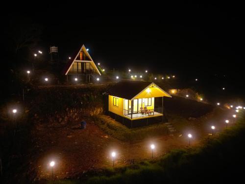 cloudy nandy hills poombarai kodaikanal