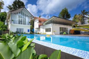 half moon resort by z vacations