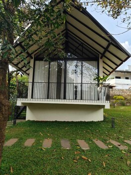 half moon resort by z vacations