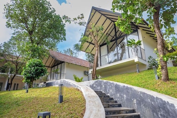 half moon resort by z vacations