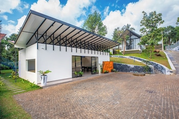 half moon resort by z vacations