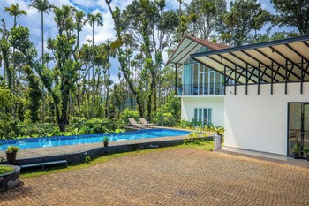 half moon resort by z vacations