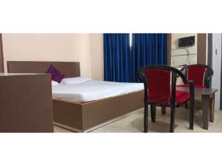 dhamstay hotel blue moon near railway station bhubaneswar