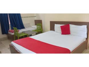 dhamstay hotel blue moon near railway station bhubaneswar