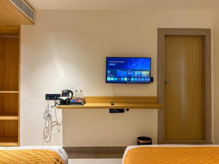 hotel orelio by tgh