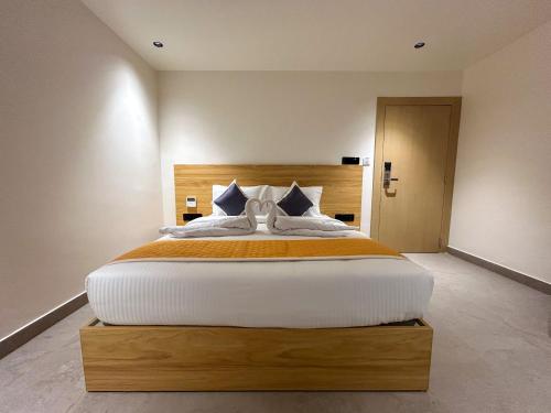 hotel orelio by tgh