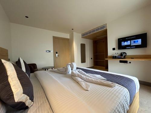 hotel orelio by tgh