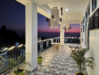 Aangan Royal Stay - Your Mountain Home In Dharamshala,,3 star