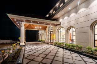 playotel premier ujjain