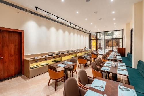 playotel premier ujjain