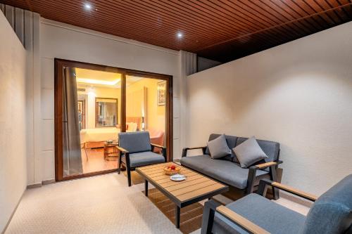 playotel premier ujjain