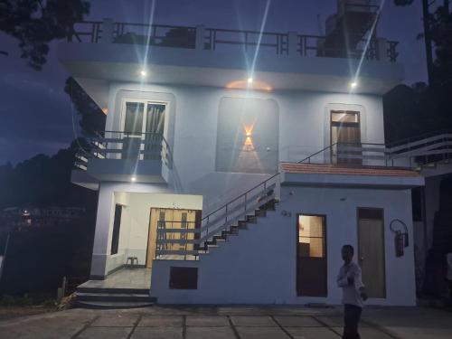 shivansh hotel