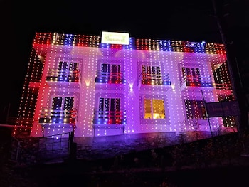 shivansh hotel