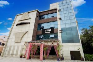 hotel o rani durgawati crossway formerly orient palace