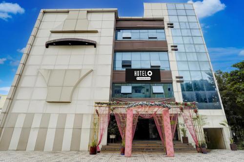 Hotel O Rani Durgawati Crossway Formerly Orient Palace,,3 star