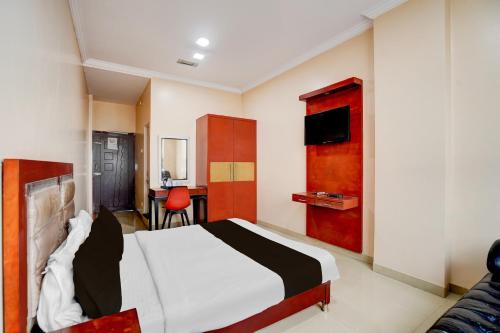 Hotel O Rani Durgawati Crossway Formerly Orient Palace,,3 star