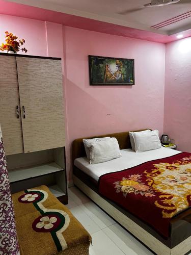 Hotel Priyanka,,3 star