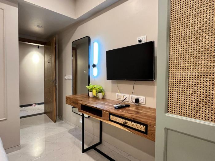 boutique stay by one tree kharadi pune