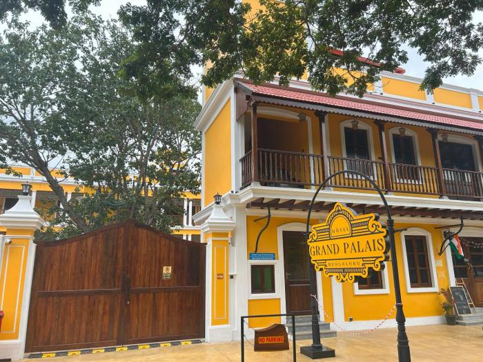 hotel grand palais