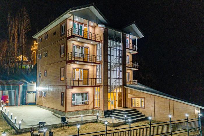 hotel peak paradise resorts