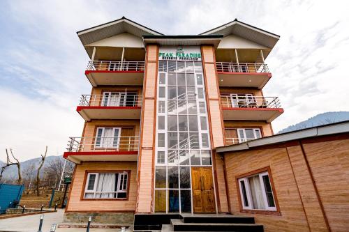 hotel peak paradise resorts