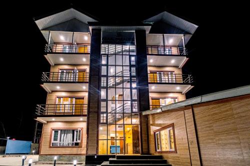 hotel peak paradise resorts