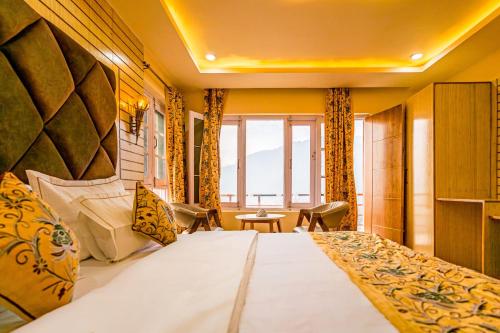 hotel peak paradise resorts