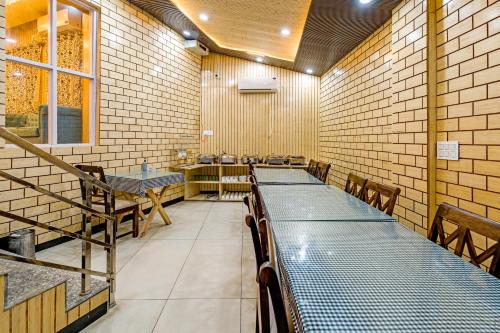 hotel peak paradise resorts