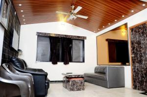 Pyrite Blue Waters Villas,,3 star