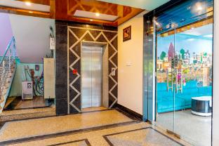 hotel navneeta grand varanasi