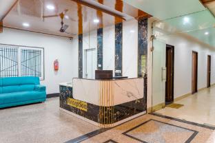 hotel navneeta grand varanasi