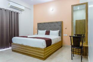 hotel navneeta grand varanasi