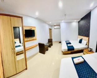 hotel manish international