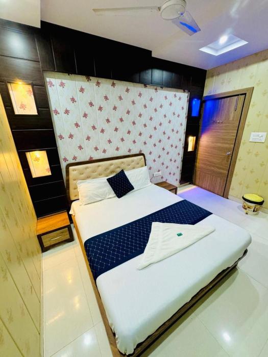 hotel manish international