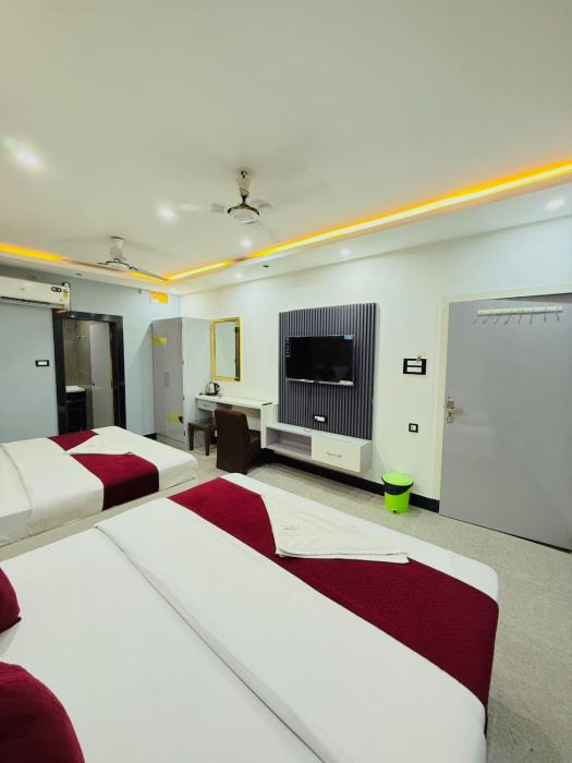 hotel manish international