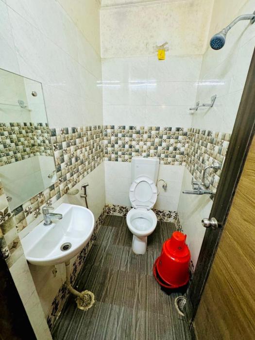 hotel manish international