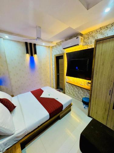 hotel manish international