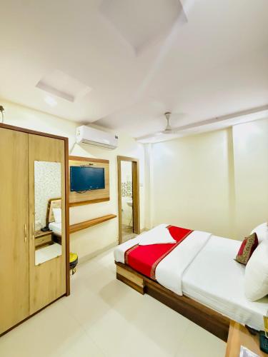 hotel manish international