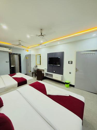 hotel manish international